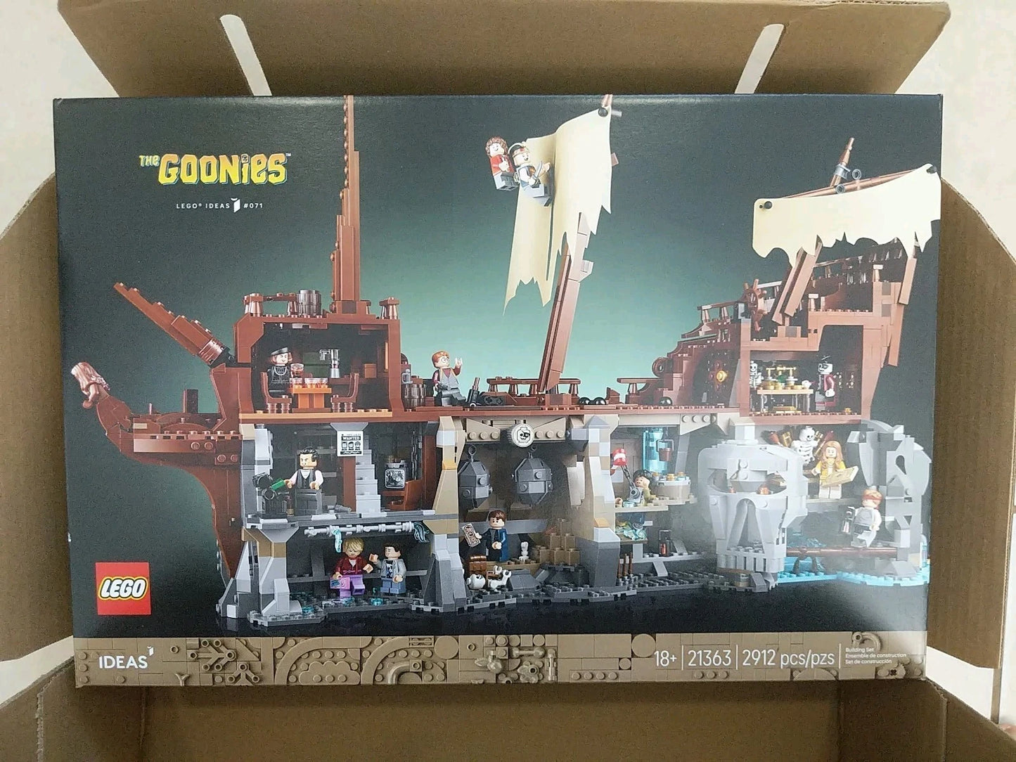 LEGO The Goonies 21363 Ideas Boat Set ! Brand New, In Hand