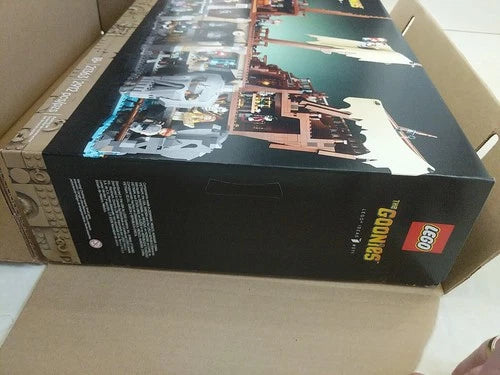 LEGO The Goonies 21363 Ideas Boat Set ! Brand New, In Hand